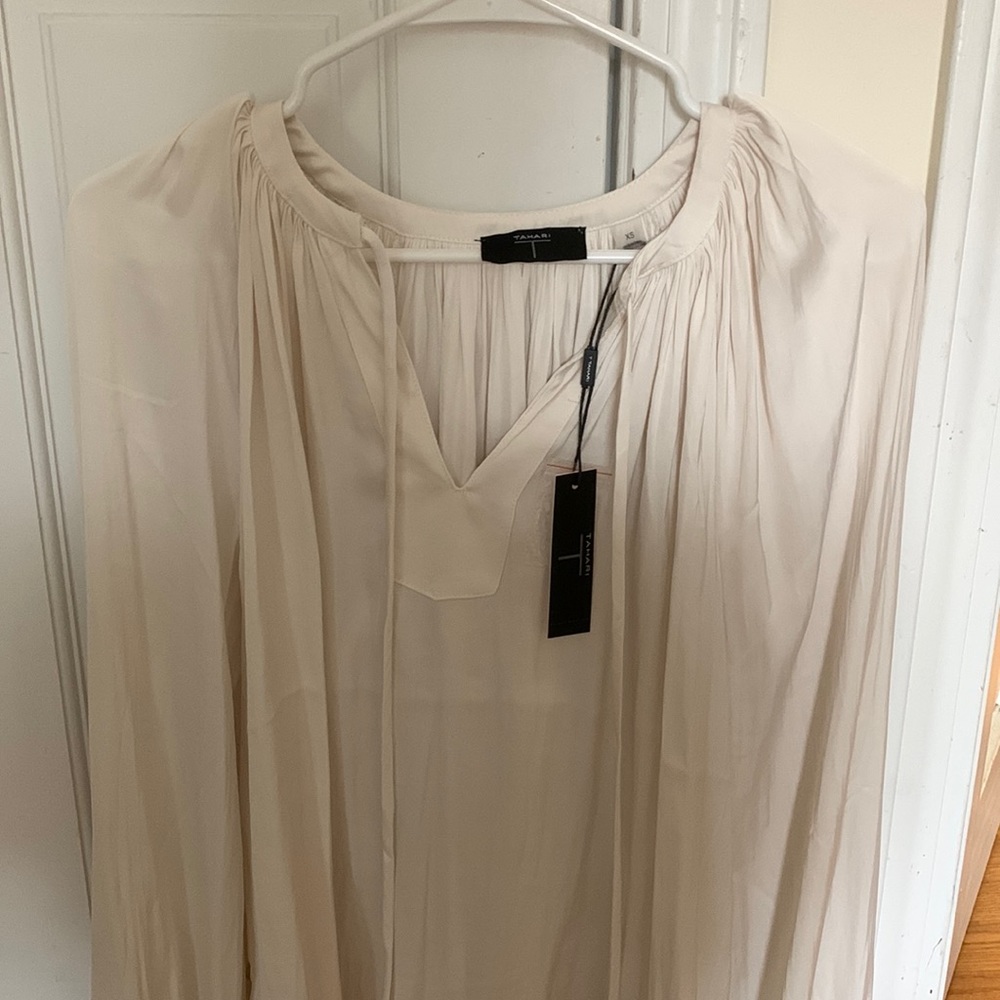 NWT womens tahari blouse